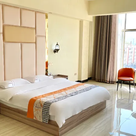 Luodian Chaohui Hotel