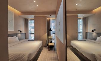 Moxun Chun Designer Hotel (Jiefangbei Hongyadong Branch Chongqing)