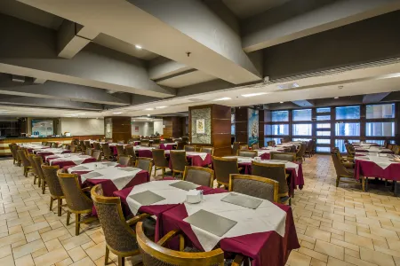 AHAO Yahao Hotel (Fuzhou Cangshan Wanda Plaza Aegean Hai Shopping Plaza Branch) Отели рядом с достопримечательностью «Wulongjiang Wetland Park»