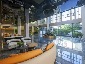 Welcome Building Hotel