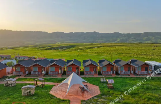 特克斯山澗雲海民宿