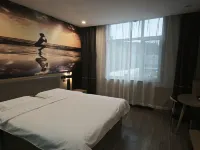 Junyi Hotel