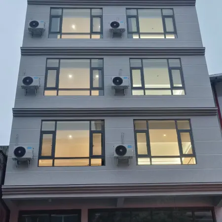 Xinyuan Homestay (Wumeng Grassland)