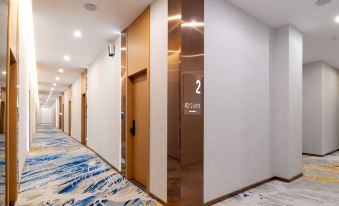 Weiyuan Yipin Hotel (Wanda Plaza)