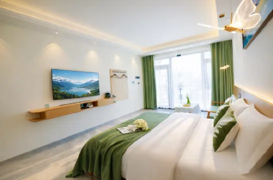 Yaxin Meina | Serene Courtyard Boutique Stay (Nalati Scenic Area)
