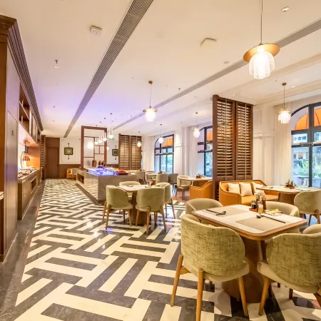 Jinglan Qingtian Overseas Chinese Hotel