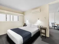Mantra Meridien Adelaide Hotele w: Adelaide