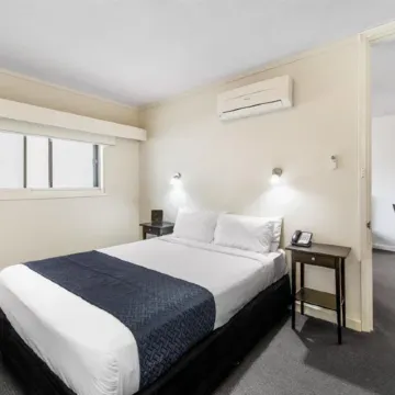 Mantra Meridien Adelaide