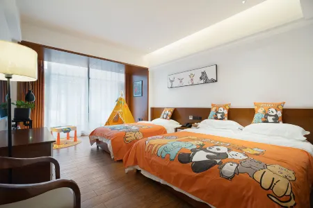 Yinian Siji Theme Inn (Zhangjiajie National Forest Park)
