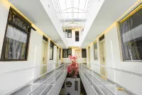 The seven Seas Cinema Hotel, Linfen