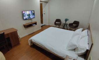 Hongyuan Business Hotel