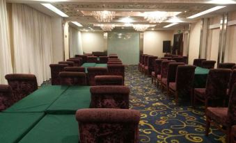 CLIVIA HOTEL (Changchun actually world store)