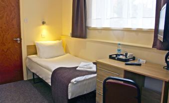 Central Hotel Golders Green