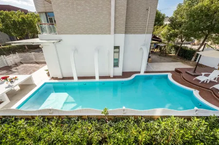 Diqu Manwu Homestay (Shanghai International Tourism Resort Branch)