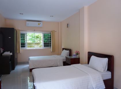 Jirasin Hotel & Apartment