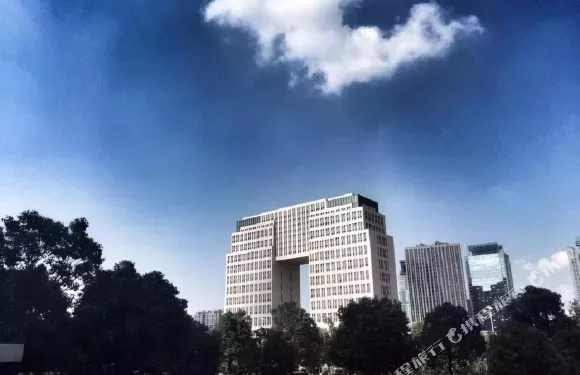 南京奧體中勝國際博覽中心桔子水晶酒店