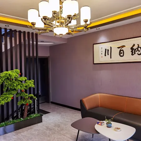 Xinzhou Huahai Hotel (West Railway Station)