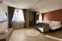 The Rise Suites Hotel, Chiang Mai