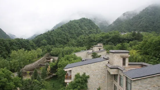 Jinyuan Pangu Mountain Villa