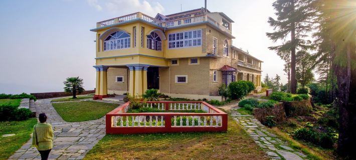 Tree of Life Grand Oak Manor Binsar Hotels in Almora