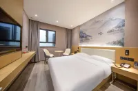 Flower Season Hotel (Nanjing Confucius Temple Pingjiangfu Road Shop) - Pet friendly