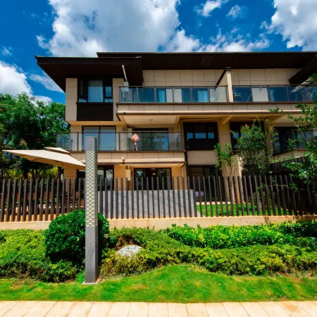 Fuxian Lake Ruichiman Vacation Apartment