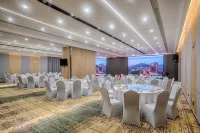 Holiday Inn Express Taian Center
