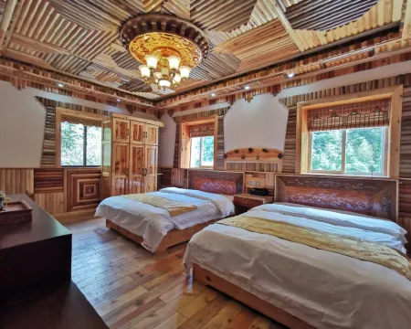 Cailin Holiday Manor Hotels in Heishui