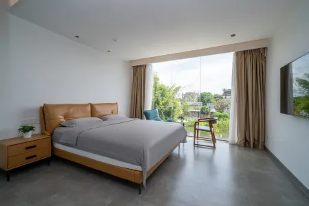 Floral Lux Hotel · Fifty-third Degree Zhuxia Hotel (Kaiping Diaolou Branch) Отели рядом с достопримечательностью «Xuejinyan Former Site»