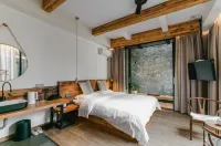 LongXi Hotel Các khách sạn ở Tân Hoảng