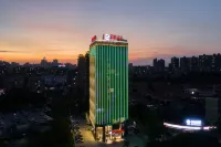 Ramada Encore Hotel (Dongguan Dongcheng Wanda Plaza) - جاكوزي