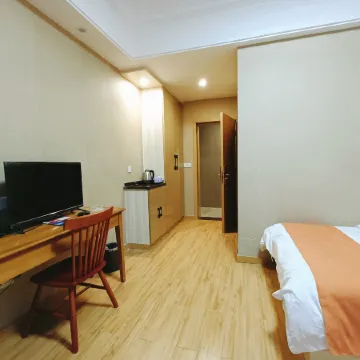 Baoxing Dawa Gengzha Mountain Xia Muyun Homestay