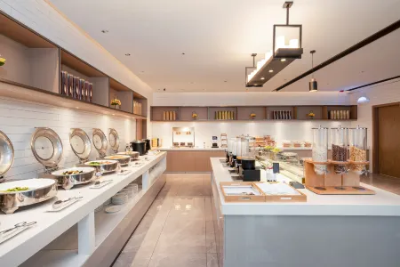 ECHARM Hotel (Maoming Guanshan Third Road) Отели рядом с достопримечательностью «Анонимный открытый университет»