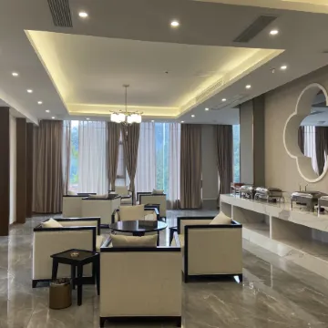 Xinqi Zhouji Hotel