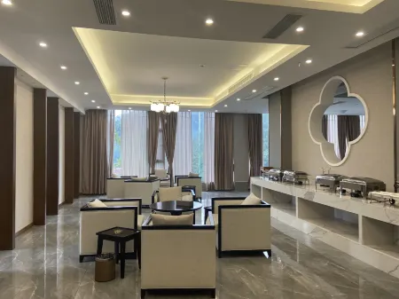 Xinqi Zhouji Hotel