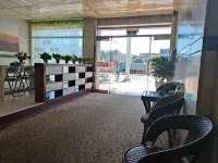 Jianning Baixin Business Hotel