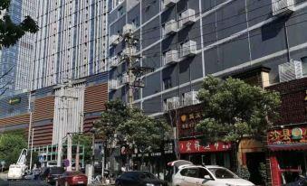 Wuhan Jiayou Apartment