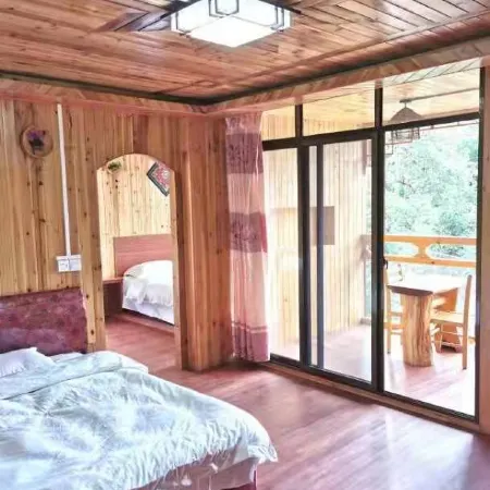 Longsheng Yunzhongsu Inn