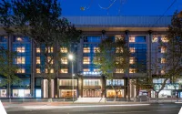 Crystal Hotel, Yantai Binhai Square Hotels near Dongshan Trestle
