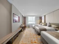 Chonpines Hotel (Daqing West Railway Station Wanda Plaza Branch)