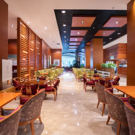 Holiday Inn CHENGDU CENTURY CITY-WESTTOWER by IHG Отели рядом с достопримечательностью «Глобальный центр «Новый век»»