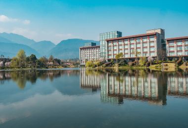 Le Meridien Emei Mountain Resort Popular Hotels Photos