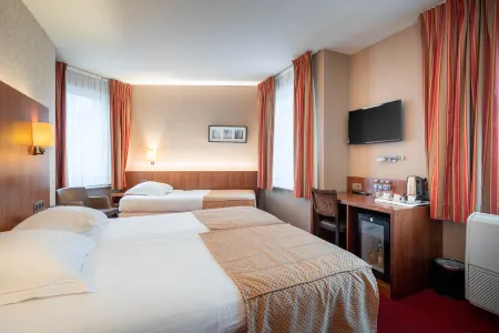 Hotel Chamade Отели рядом с достопримечательностью «Мост Святого Михаила»