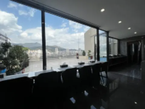 Lanxiang Boutique Hotel