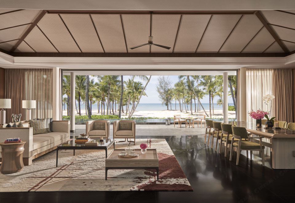 리젠트 푸꾸옥의 럭셔리한 실내 빌라 모습