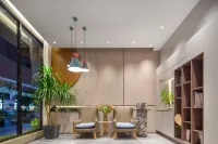 Shushe Hotel (Yangshuo Yitian West Street)