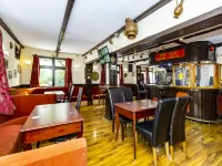 Old Oak Tree Inn Hotel a Southall