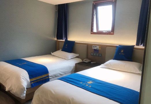 호텔 복도 전경