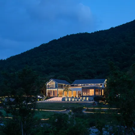 Zhoushan Zhenlong Qingshizi Holiday Manor