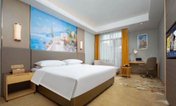 Vienna International Hotel (Yunmeng Longgang Road)